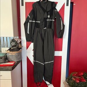 Medium Nelson-Rigg Rain Suit